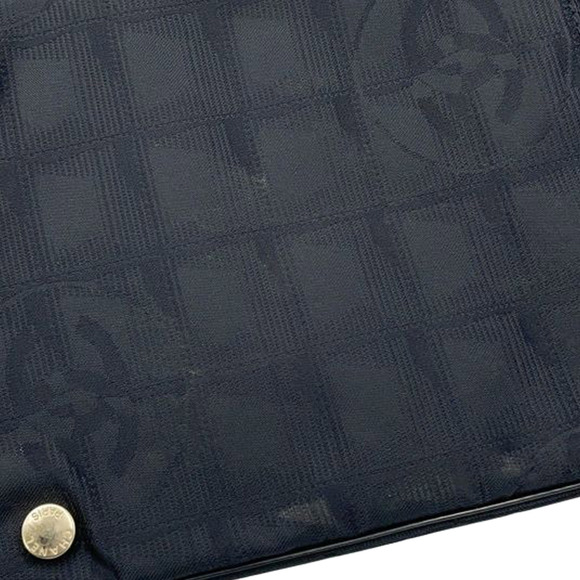 Pre-Loved Chanel New Travel Line Nylon Tote - Picture 11 of 12